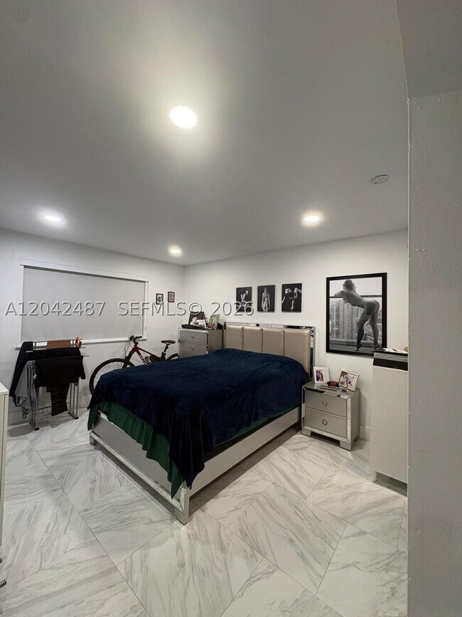 Building Photo - 15560 SW 80th St