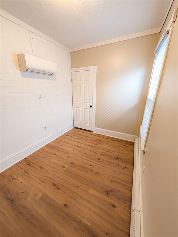 Building Photo - 103-105-105 Homer St