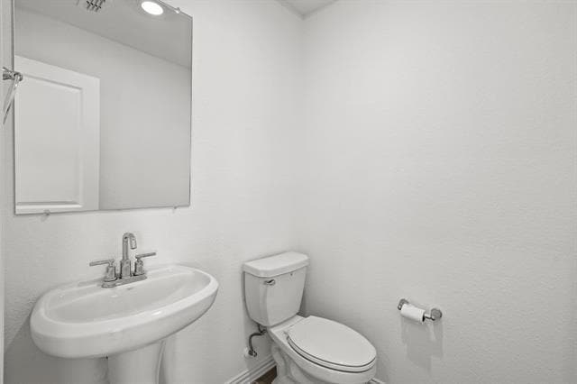 Building Photo - 14620 Little Water Dr