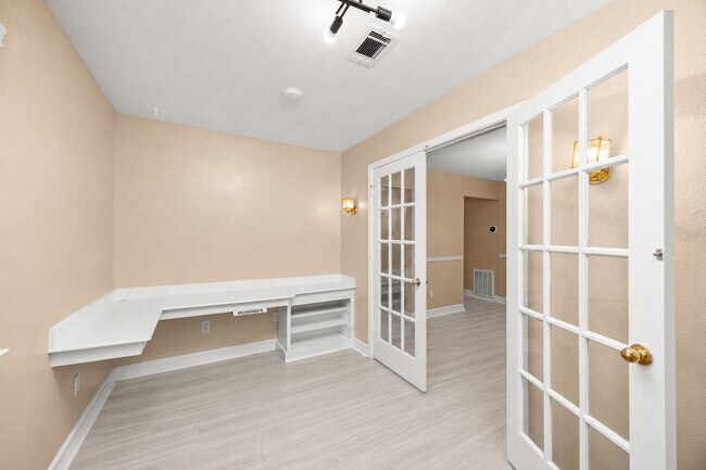 Building Photo - 1014 Three Forks Dr