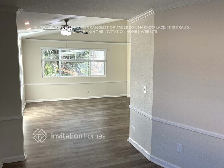 Building Photo - 6340 NW 77th Ct