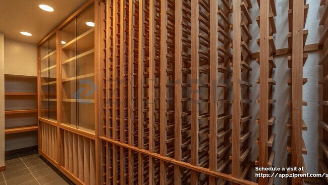 Building Photo - 16000 Greenwood Rd