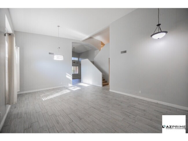 Building Photo - Discover the Height of Luxury and Comfort in this Exceptional 6/4 Phoenix Residence, where Opulence