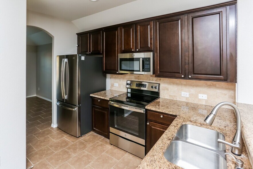 Building Photo - 1513 Applegate Way