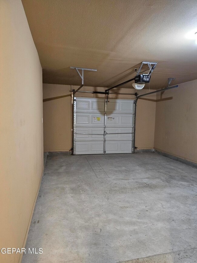 Building Photo - 4017 Hueco Land Ln