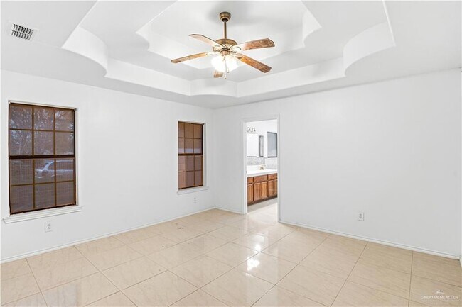 Building Photo - 23790 N Val Verde Rd