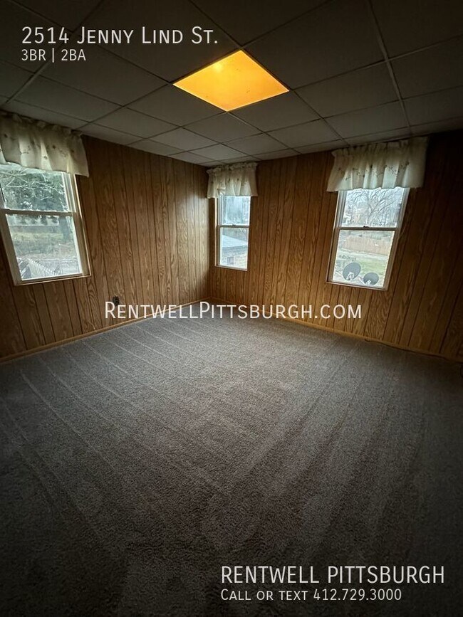 Building Photo - 3 Bedroom Home in McKeesport - Section 8 Only