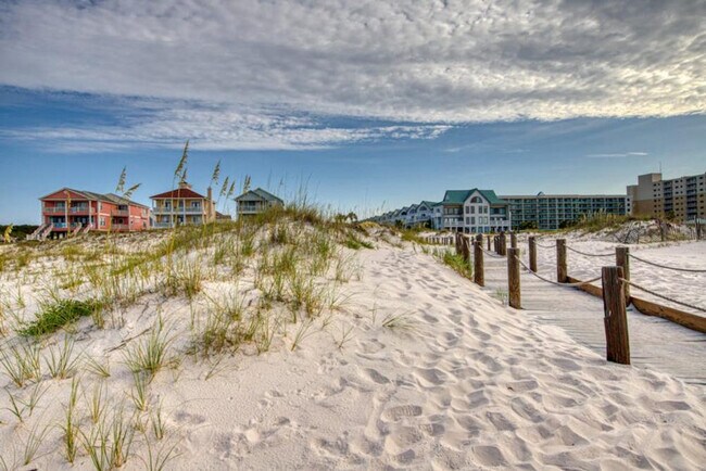 Building Photo - 497 Plantation Rd