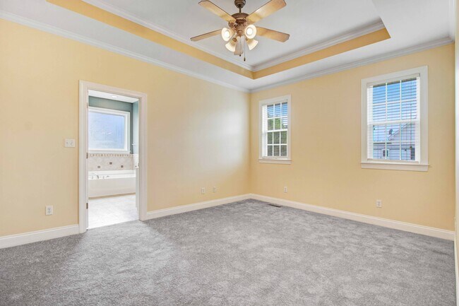 Building Photo - 200 Poplar Knoll Rd