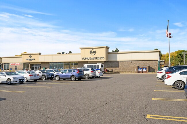 Building Photo - 1524 Aquila Ave N