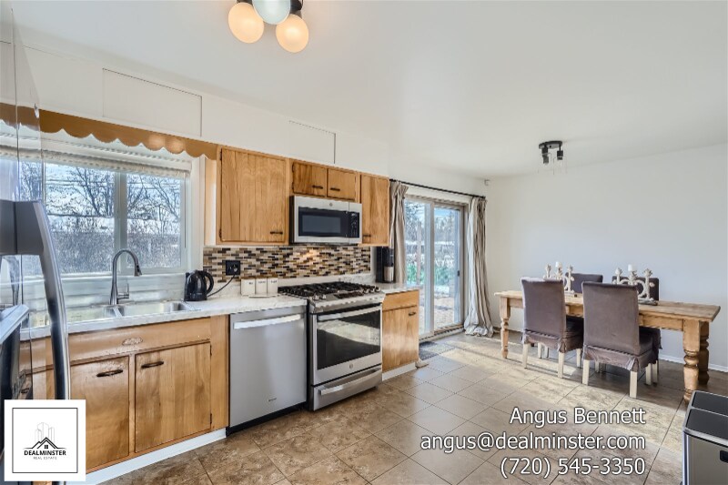 Building Photo - 10790 W 69th Ave