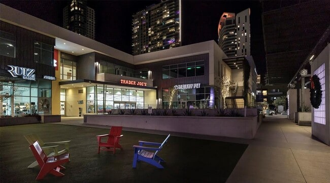 Building Photo - 222 West Ave