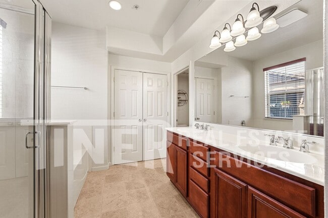 Building Photo - 6550 Hearthstone Cir