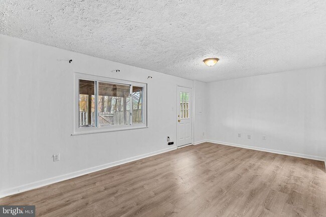 Building Photo - 14129 Honey Hill Ct