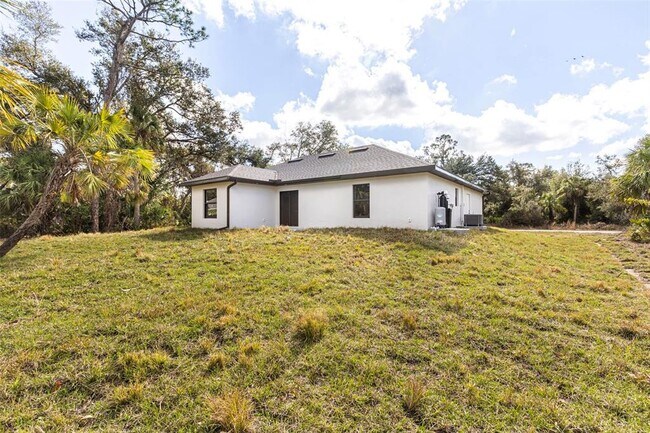 Building Photo - 20412 Elrose Ave