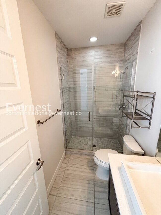 Building Photo - 3 Bed, 3 Bath Home with Garage / Available Soon!