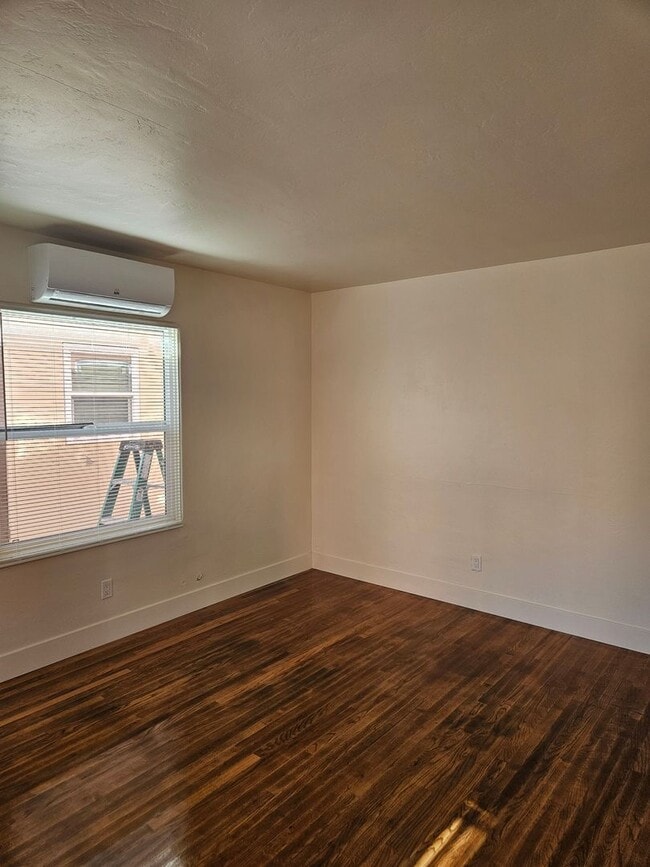 Building Photo - Cozy 1 BR Casitas with Air Conditioning in Golden Hill - Close to All