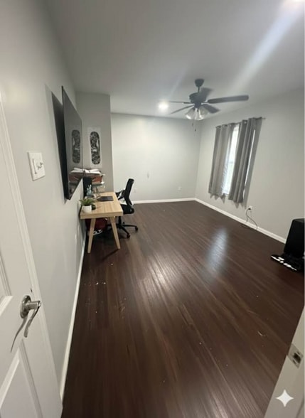 Building Photo - 20 Lawry Ct