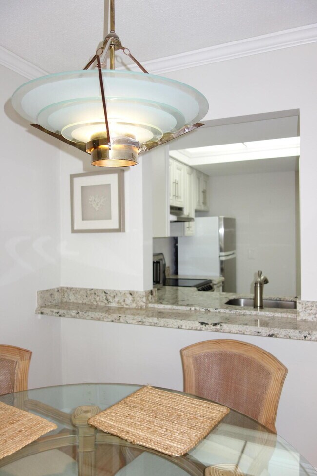 Building Photo - 2020 Terra Mar Dr