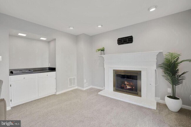 Building Photo - 46652 Clearview Terrace