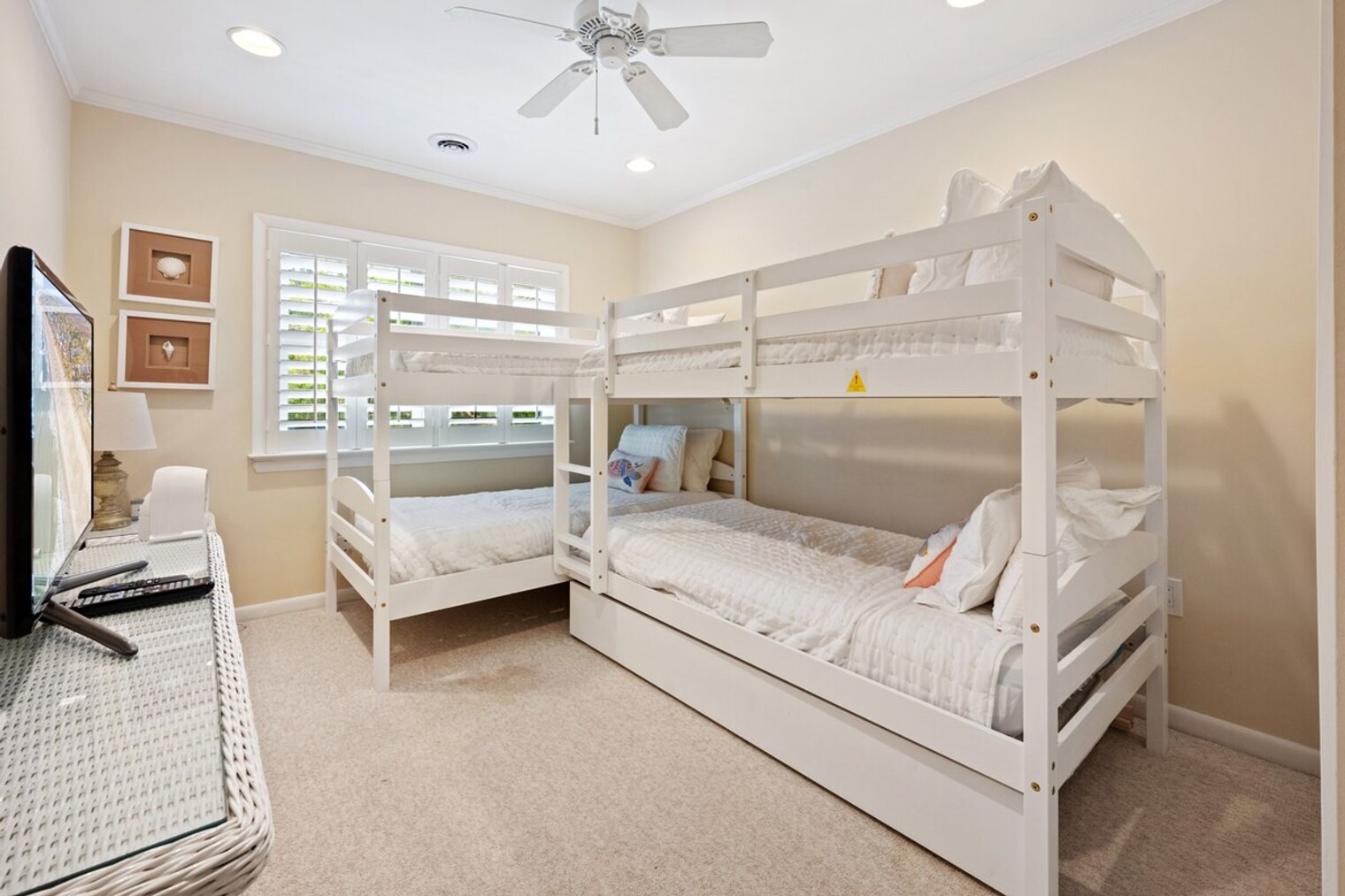 Building Photo - 275 Debordieu Blvd