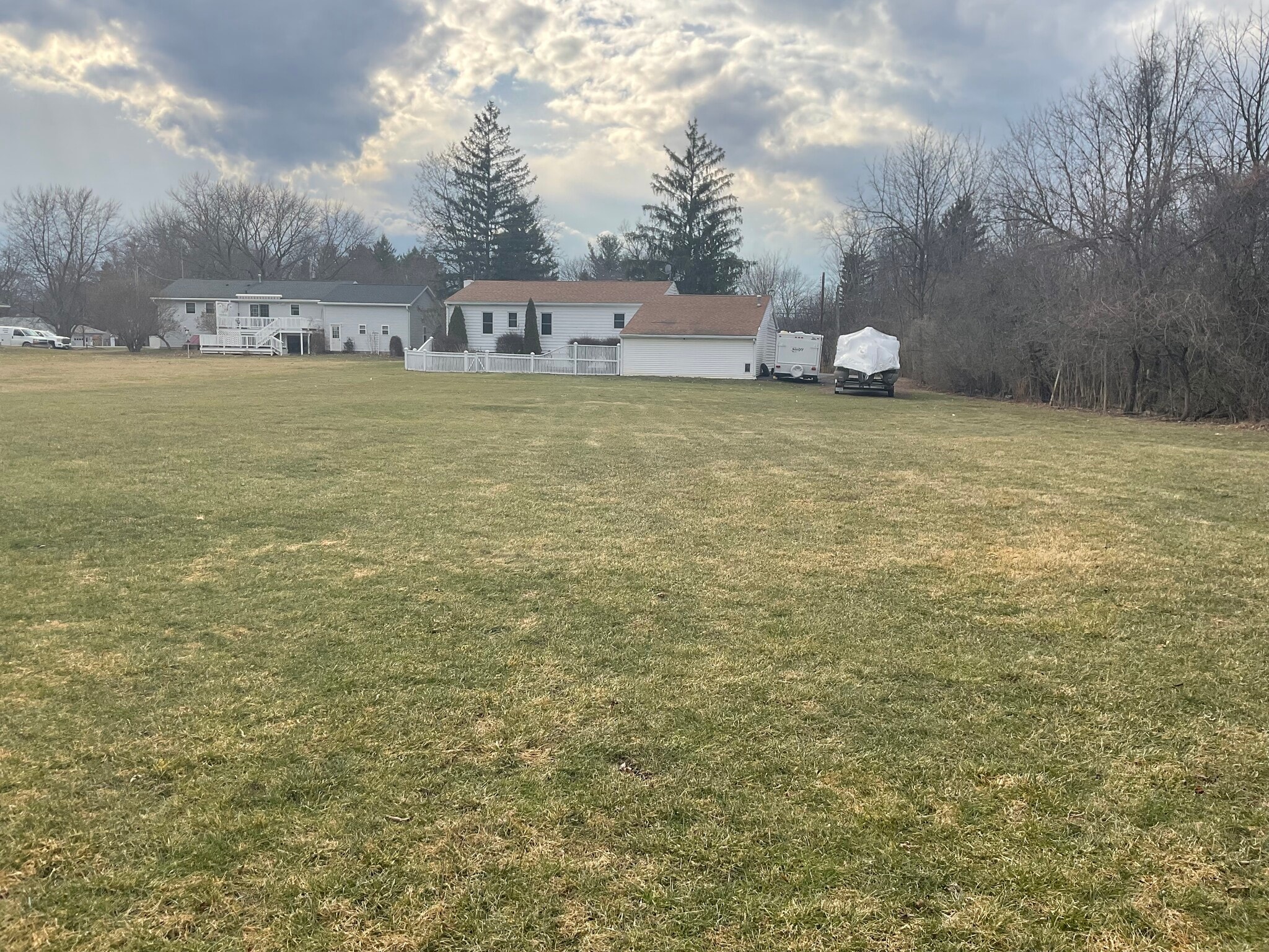 Back of house - 3661 E Lake Rd