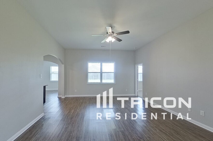 Building Photo - 1504 Conley Ln