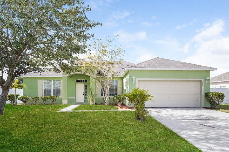 Primary Photo - 2863 Berkshire Cir
