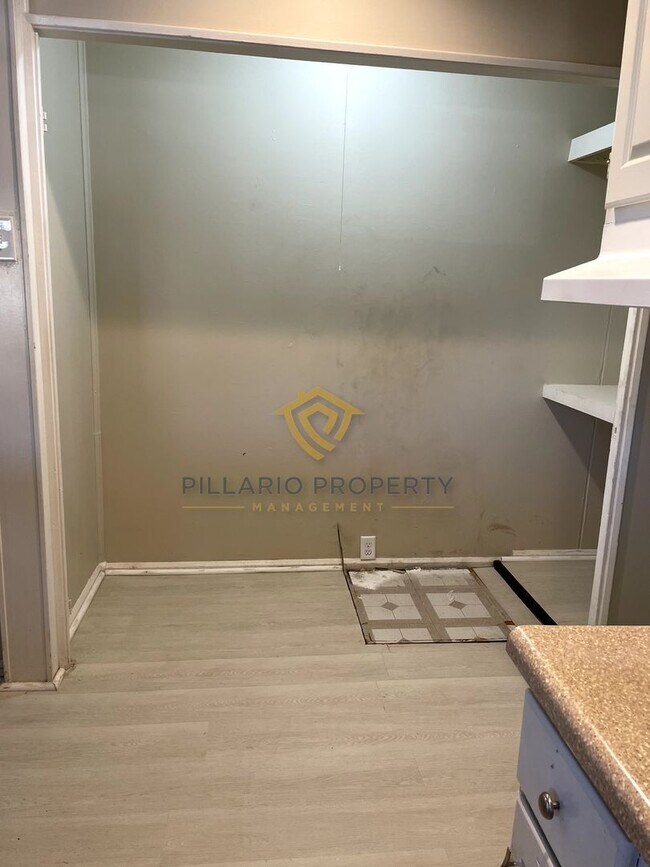 Building Photo - 5260-5262 Fletcher Avenue