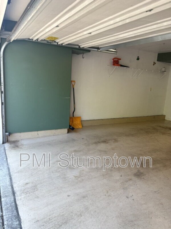Building Photo - 14184 SW Barrows Rd