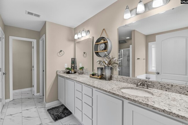 Building Photo - 38 Athlone Ct