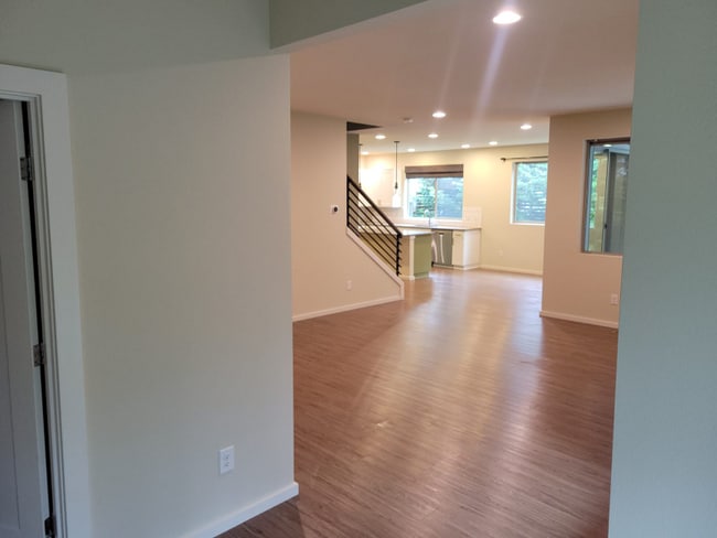 Building Photo - 10732 SE 187th Pl