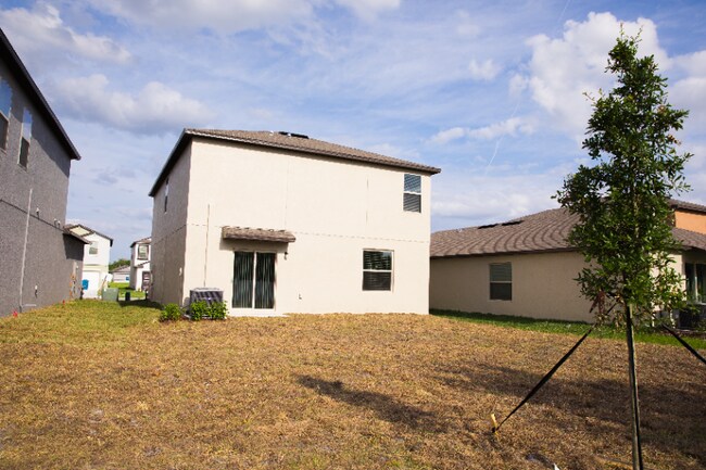 Building Photo - 552 Argyll Dr