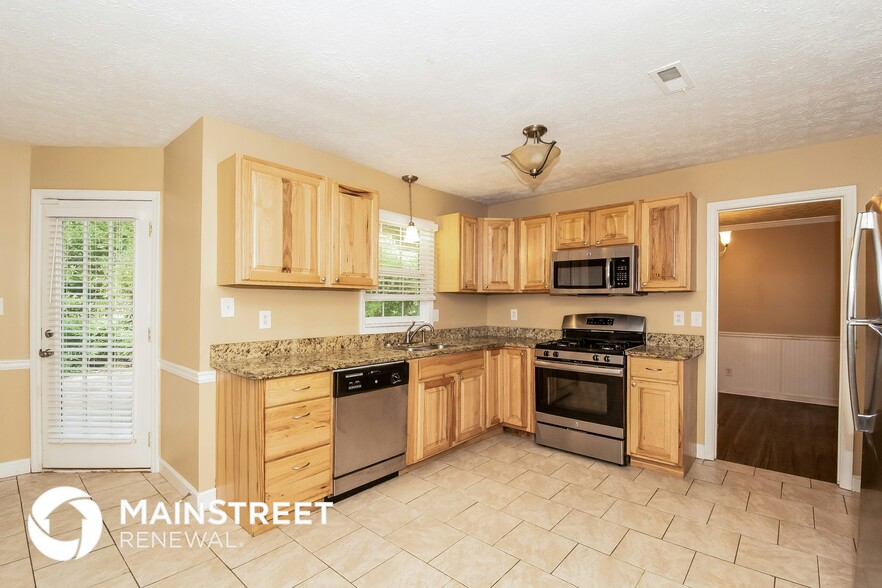 Building Photo - 175 Woodsong Dr