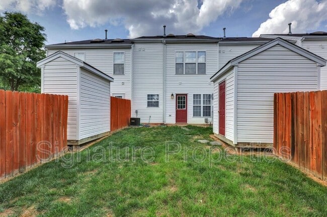 Building Photo - 7907 Cottesmore Terrace