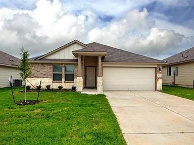 Building Photo - 3Bedroom, 2Bath, commuity pool access and side walk community in Pleasant Hill North Bryan off 2818