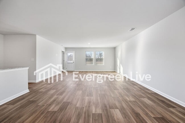 Building Photo - 1235 English Oaks St