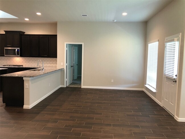 Building Photo - 28723 Yulee Mill Dr