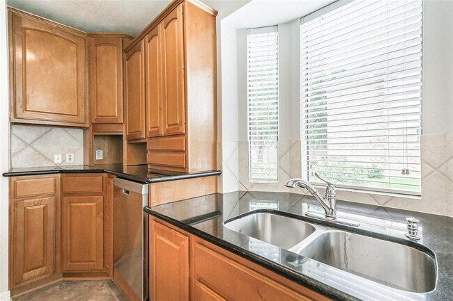 Building Photo - 12207 Salmon Creek
