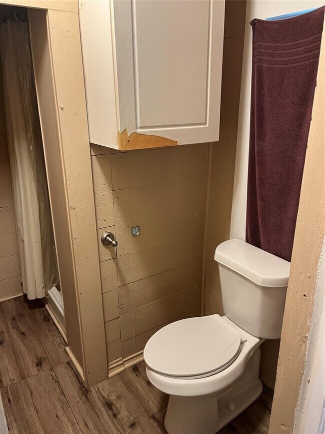 Building Photo - 200 N Walton