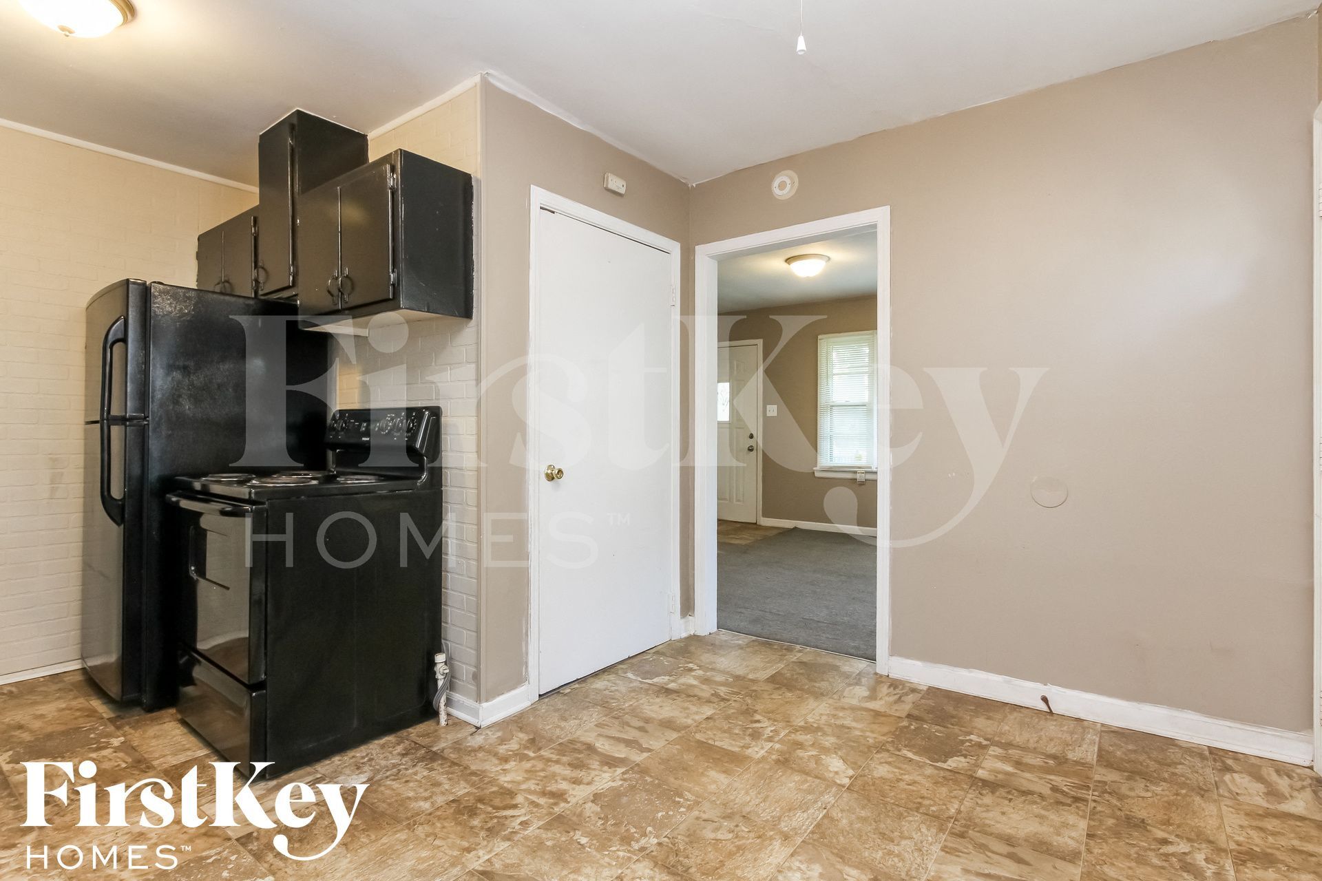 Building Photo - 3605 N Sadlier Dr