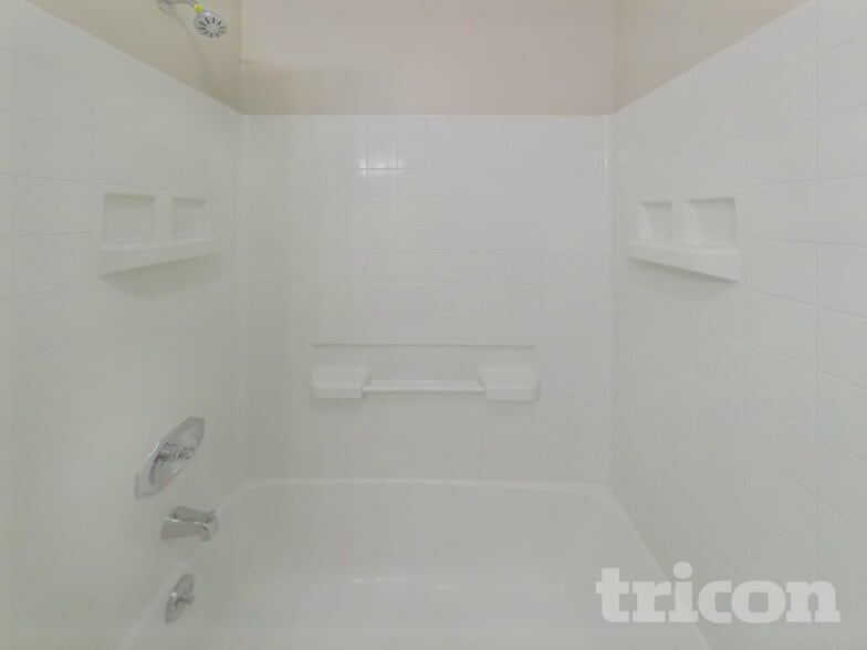 Building Photo - 9320 Amy Dr