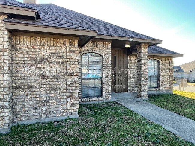 Building Photo - 459 Little Valley Ct