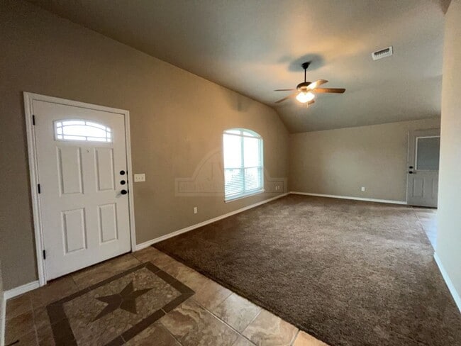 Building Photo - 203 Sladecek Dr