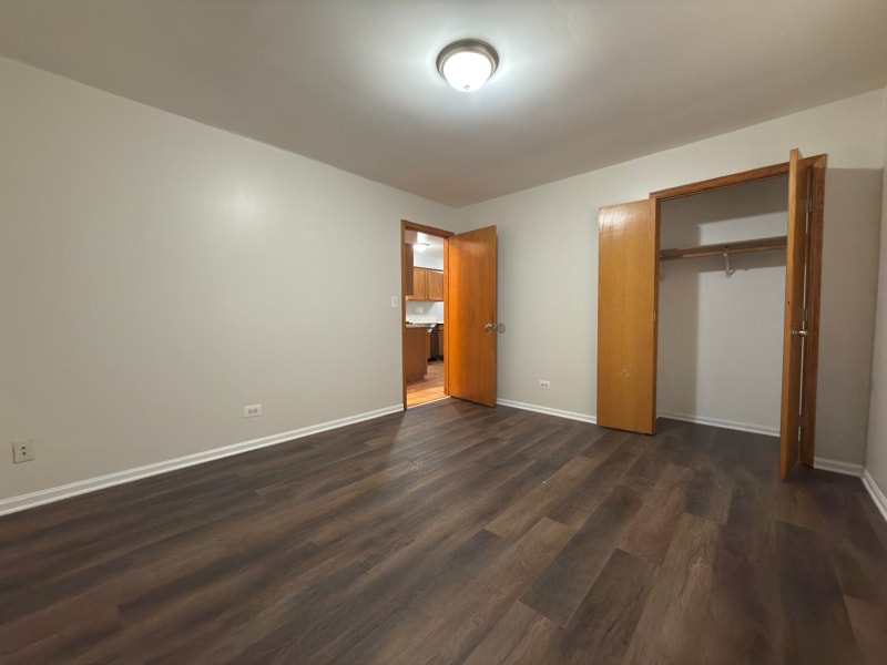 Building Photo - 6812 S East End Ave