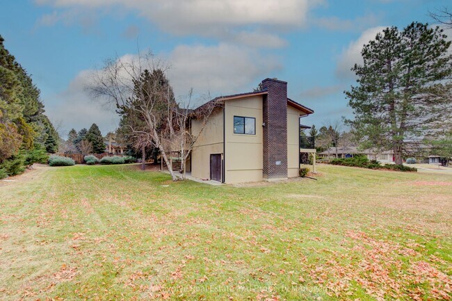 Building Photo - Evolve Real Estate: Exceptional Location! Remodeled 4-Bed Greenwood Village Home Walkable to Cher...