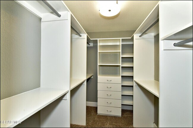 Building Photo - 2013 Sun Country Dr