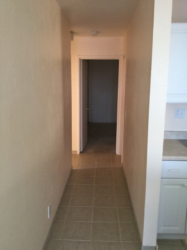 Building Photo - 84-688 Ala Mahiku St #158C