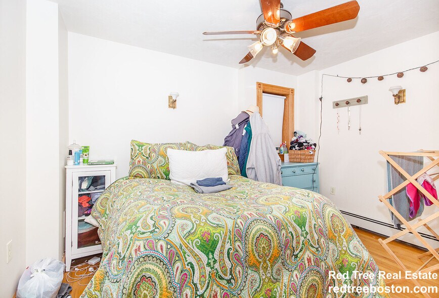 Building Photo - 65 Anderson St