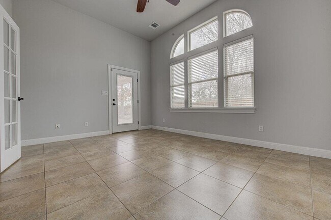 Building Photo - 110 Kou Ct